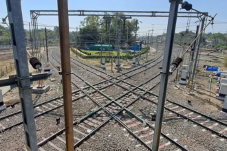 This is the only city in India where trains pass all around